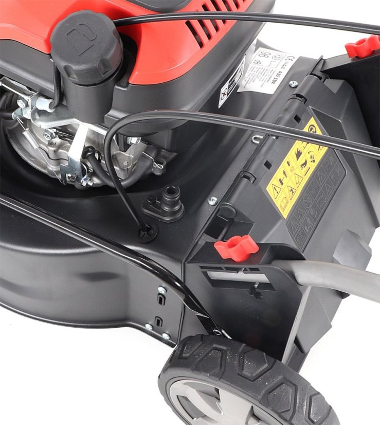 VeGA 435 SBX benzínová sekačka s pojezdem