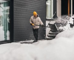 FISKARS Solid hrablo na sneh
