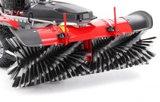 VeGA S1000V motorová zametacia kefa
