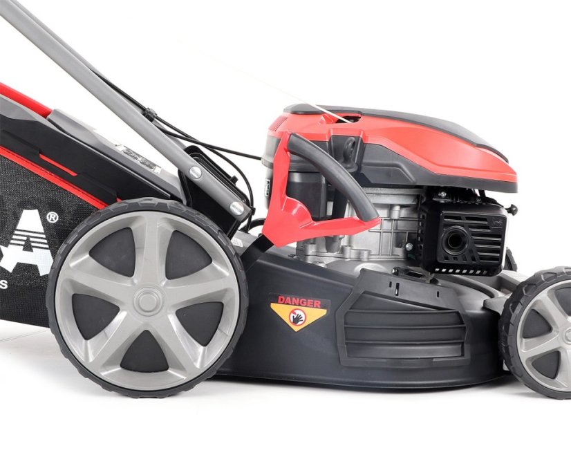 VeGA 465 SHBX benzínová sekačka s pojezdem