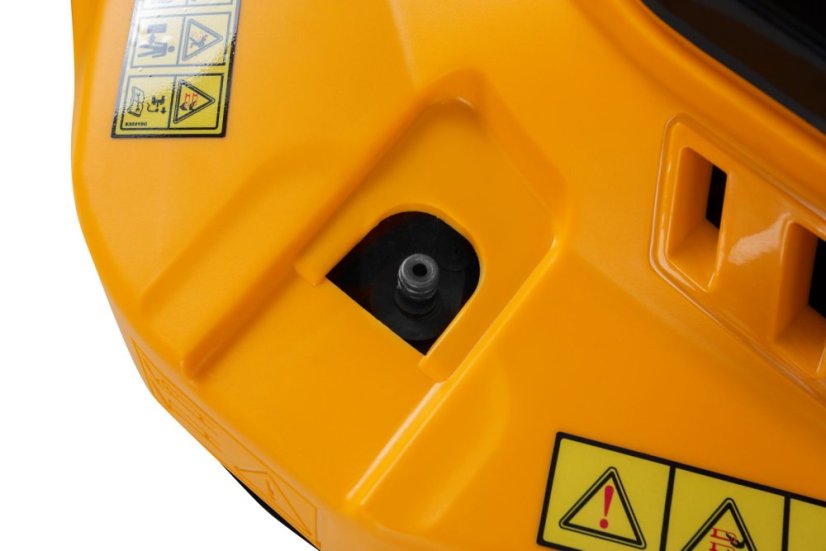 Cub Cadet LT3 R102 zahradní traktor