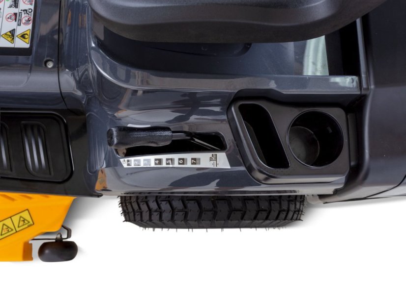 Cub Cadet LT3 R102 zahradní traktor