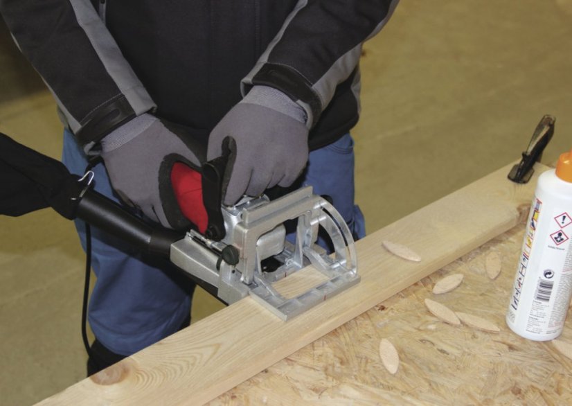 EINHELL TC-BJ 900 lamelovací frézka